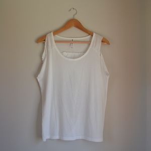 • FABLETICS ACTIVEWEAR TOP •